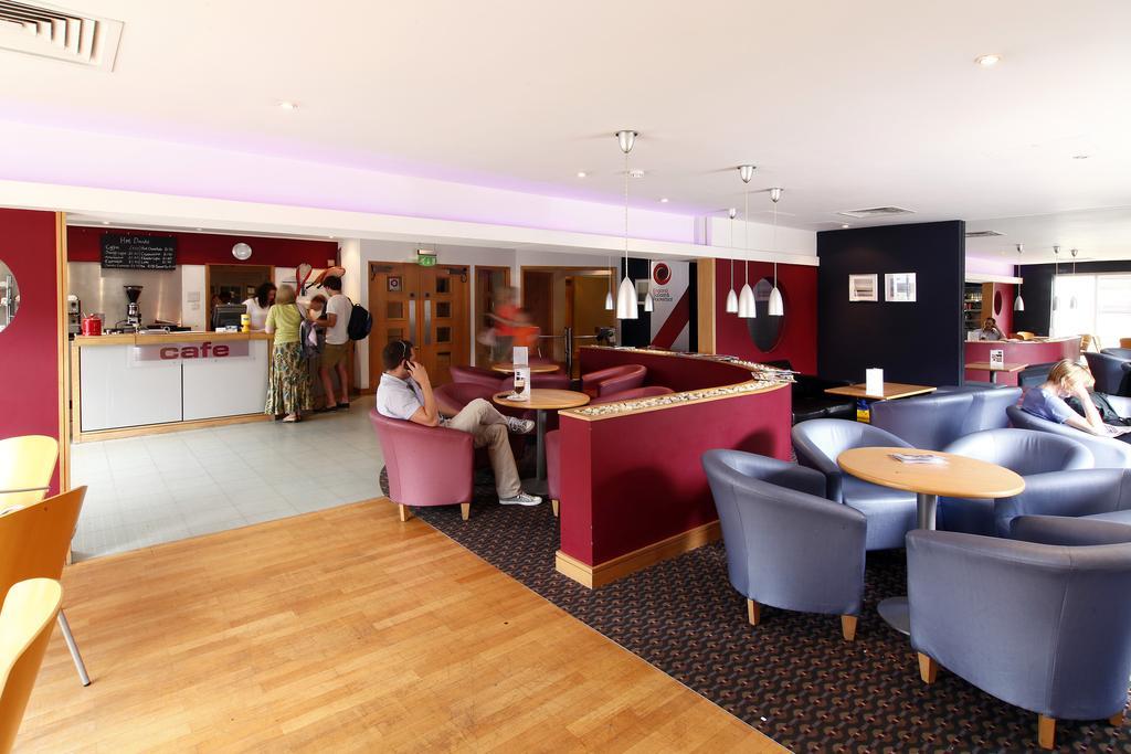 South Marston Hotel And Leisure Club Swindon Zewnętrze zdjęcie